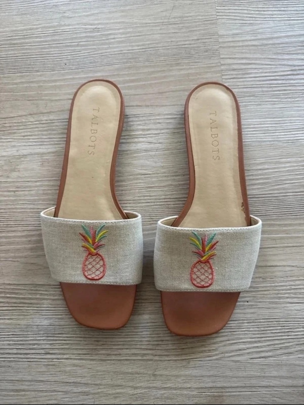 Women’s sandals